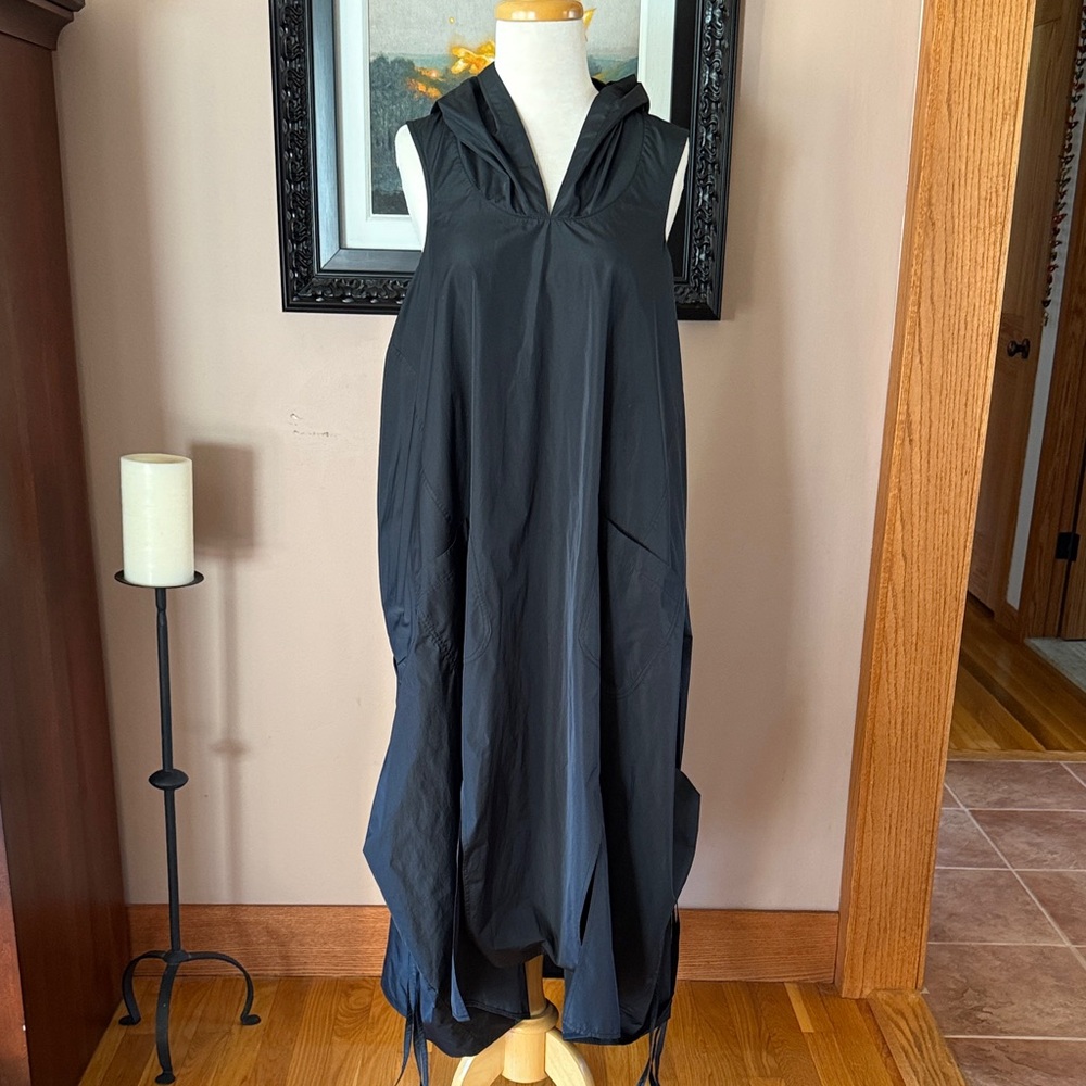 Igor Black Hooded Okinawa Sleeveless Dress small